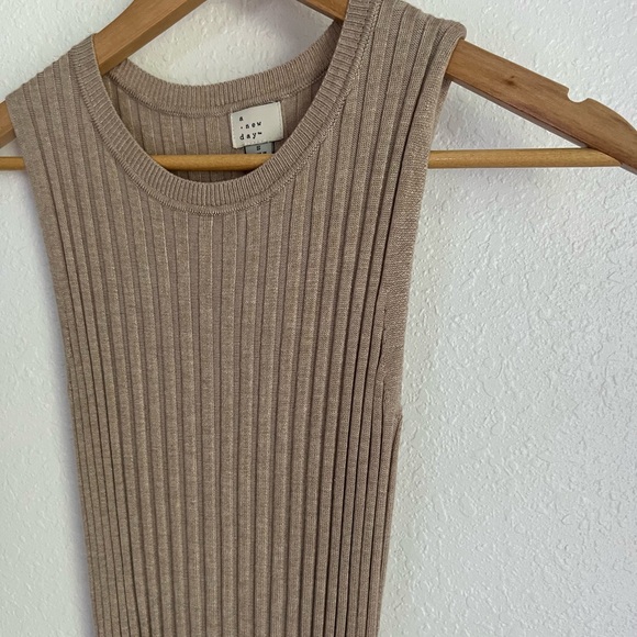 Cream Ribbed Sweater Dress - Picture 5 of 7
